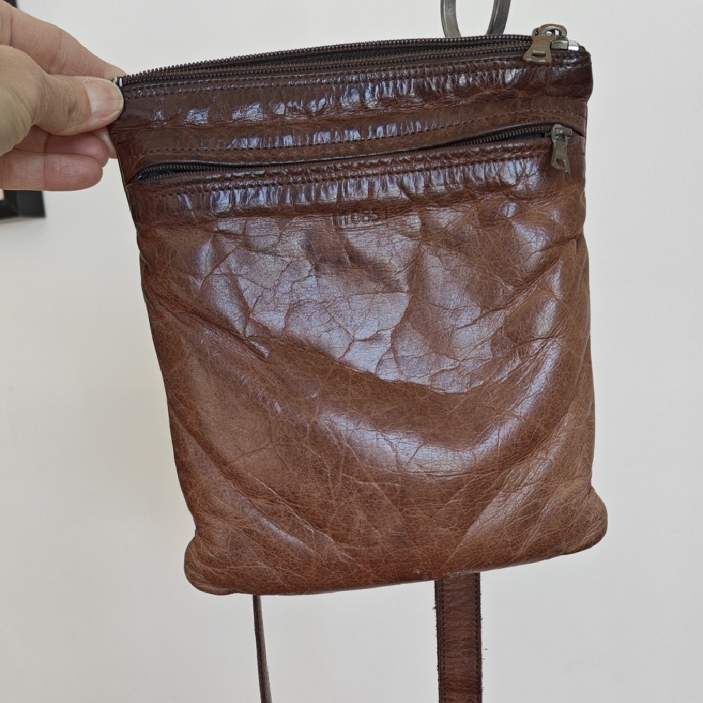 M0851 Brown Leather Crossbody Flat Bag